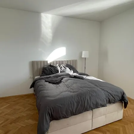 Apartament Living Leoben Rebuli - In 2 One *