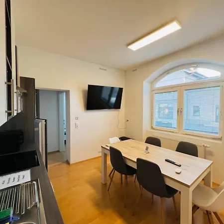 Living Leoben Rebuli - In 2 One Lejlighed