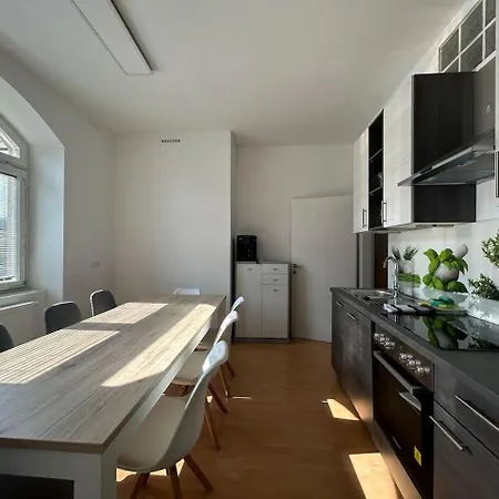 Living Leoben Rebuli - In 2 One * Leitendorf